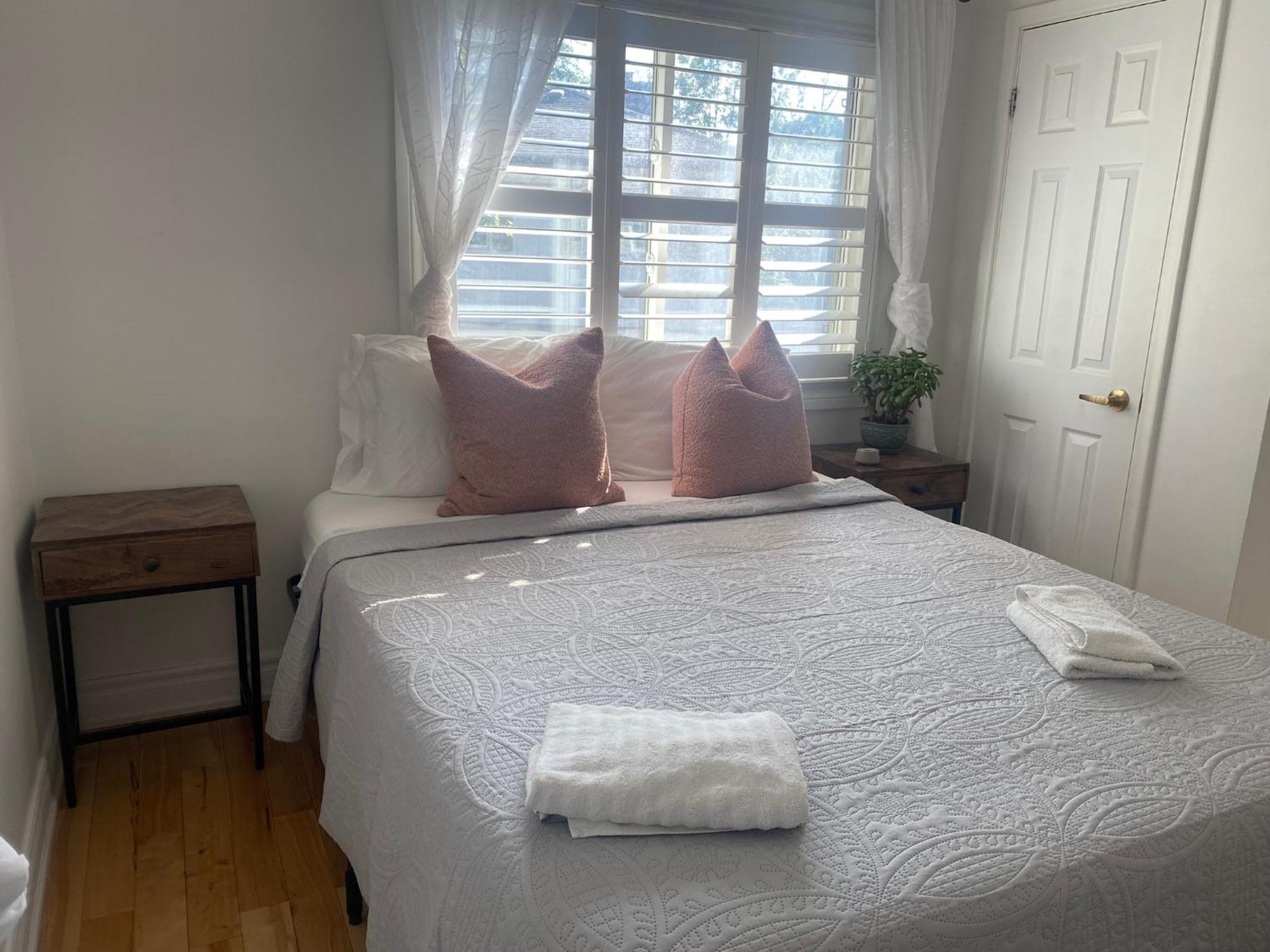 Clearbrooke Gem- Bright Private Bedroom Close To Yyz Toronto Exteriér fotografie